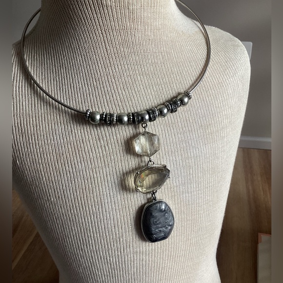 Chic Silver and Gray Gemstone Necklace - Picture 3 of 16